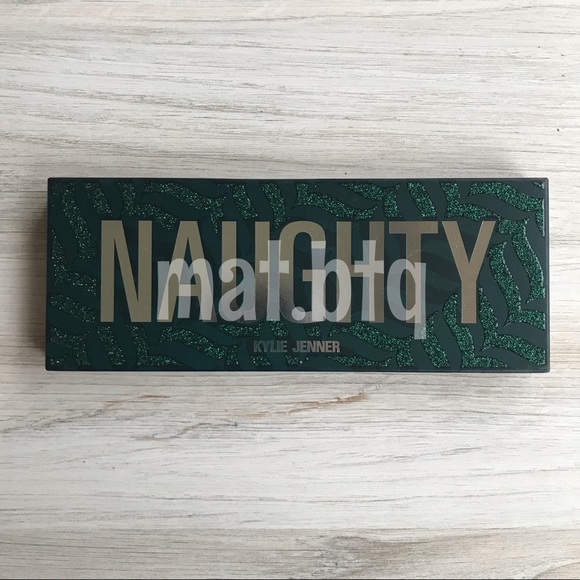 Kylie Cosmetics The Naughty Eyeshadow Palette - Picture 5 of 7